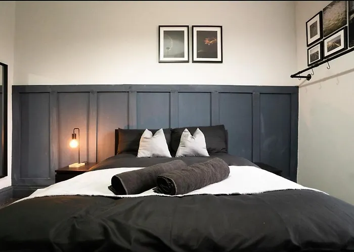 The Bright Moseley Retreat